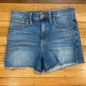 Madewell high-rise denim shorts size 28